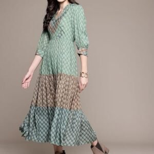 Green Essential-Avani Buti Long Dress - Image 6
